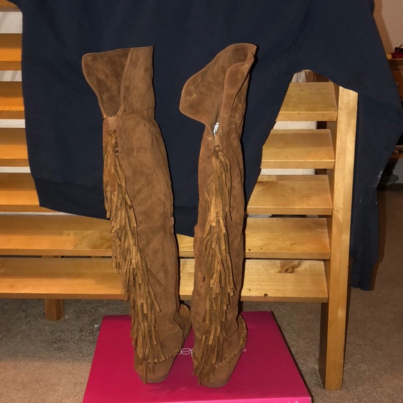 Moccasin boots - Picture 3 of 3